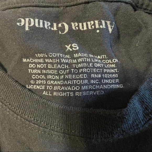 Ariana Grande T-shirt - Picture 3 of 3